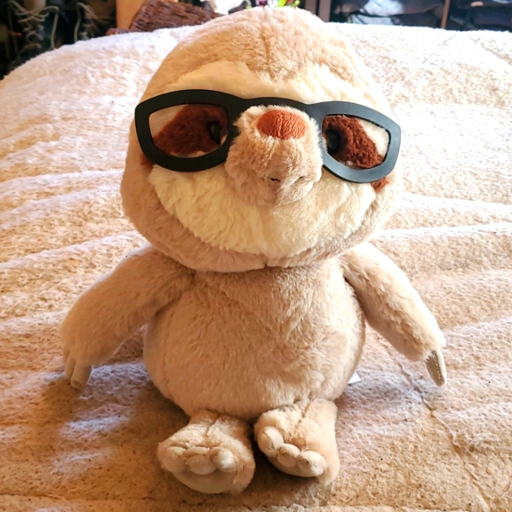 EUC Stuffed Ganz Sloth Spectimals stuffed animal
